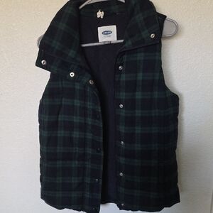 Old Navy Black & Dark Green Plaid Quilted Snap-Front Vest